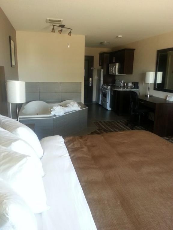 Western Star Inn & Suites Stoughton Dış mekan fotoğraf