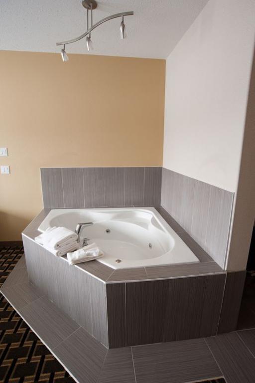 Western Star Inn & Suites Stoughton Dış mekan fotoğraf
