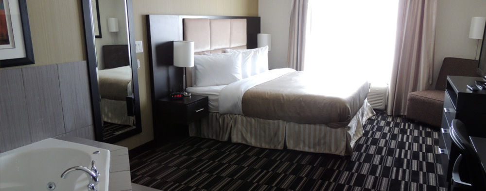Western Star Inn & Suites Stoughton Dış mekan fotoğraf